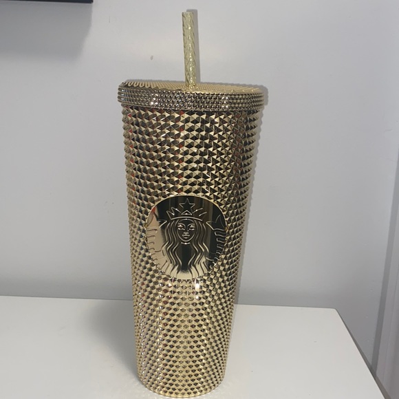 🌟Starbucks Holiday 2022 Gold Studded Bling Venti Cold Cup🌟 - Picture 1 of 5